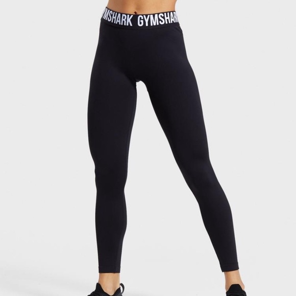 Gymshark Pants - NWT Gymshark Fit Seamless Legging